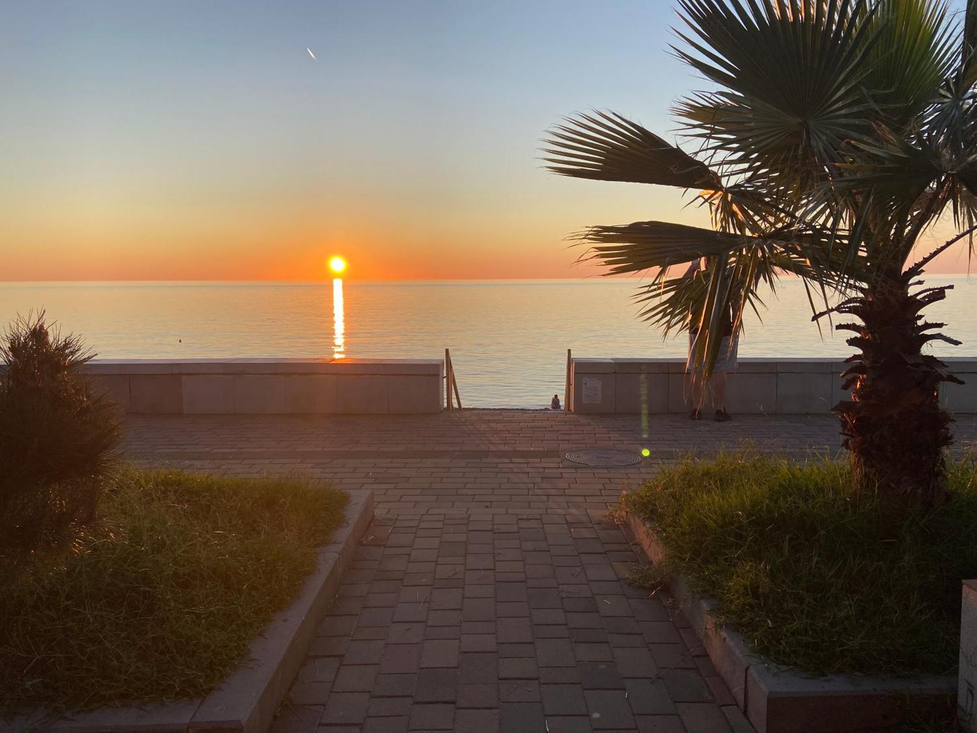 La Vie En Rose Hotel Kobuleti ภายนอก รูปภาพ